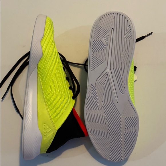 Adidas DB2300 Predator Tango 18.3 Soccer Boots - Picture 5 of 6